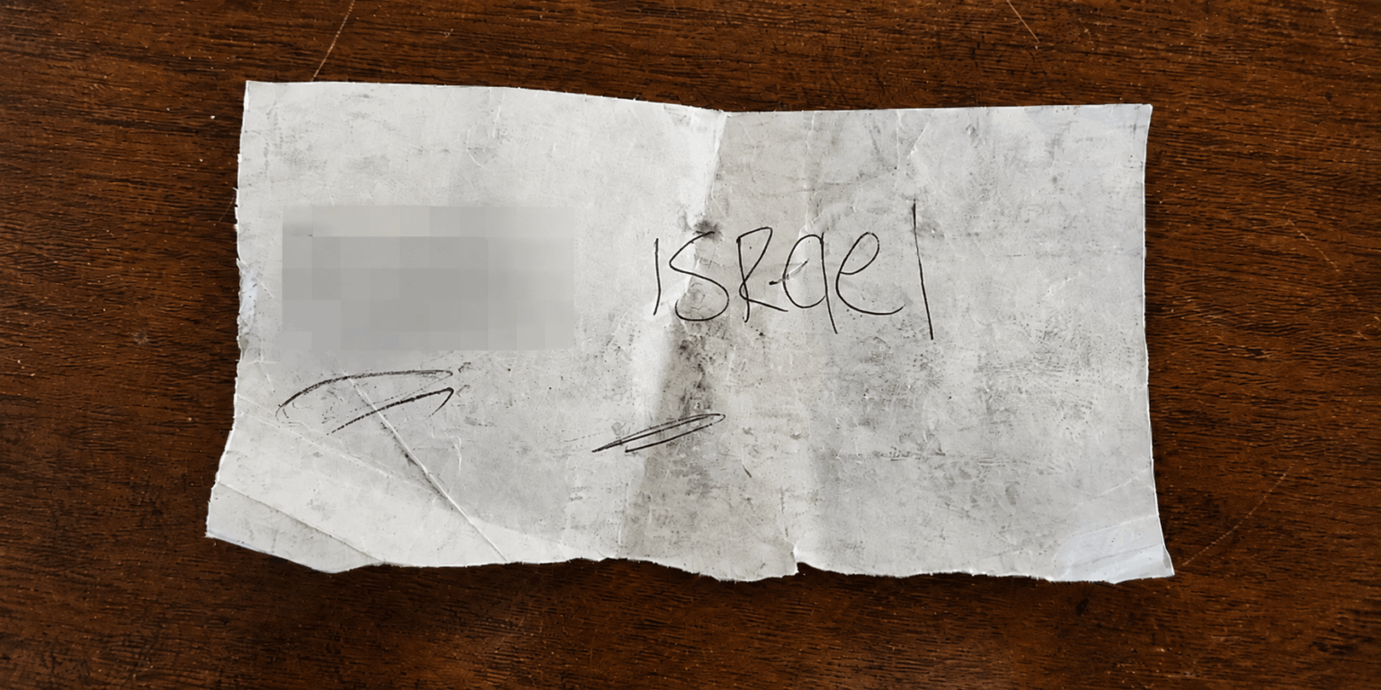 Jewish Family Finds Anti-Israel Note Inside Checked Luggage on Flight to Israel